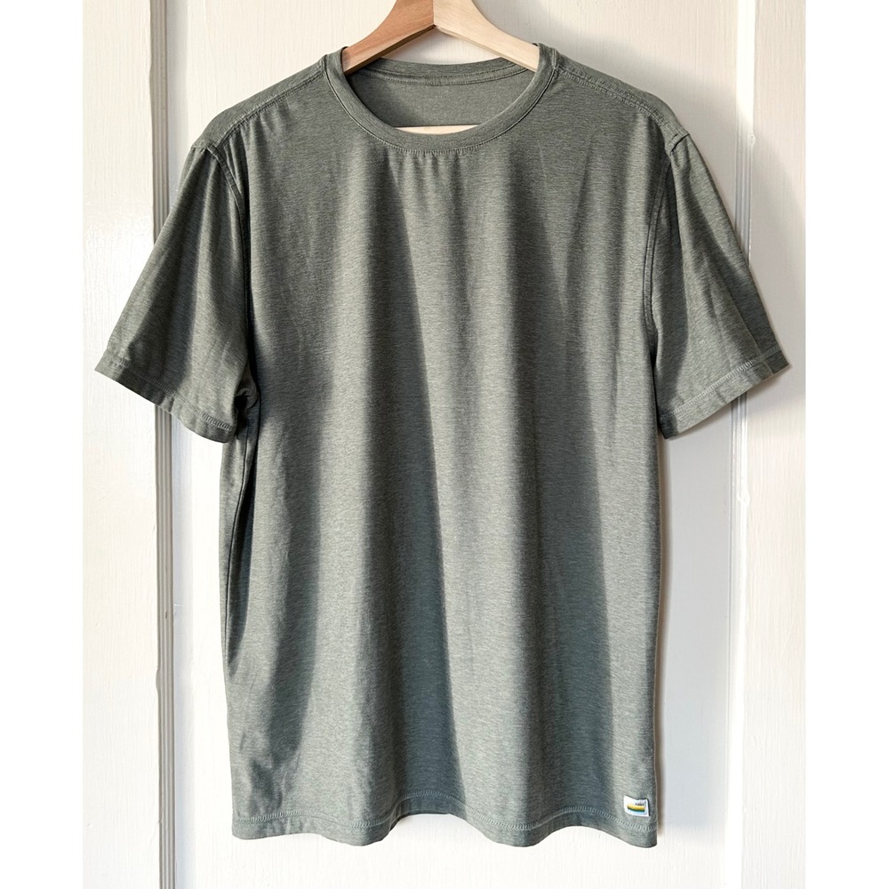 Vuori Men's Strato Tech Tee Dusty Pine Heather L Outdoors Athletic Gym Workout